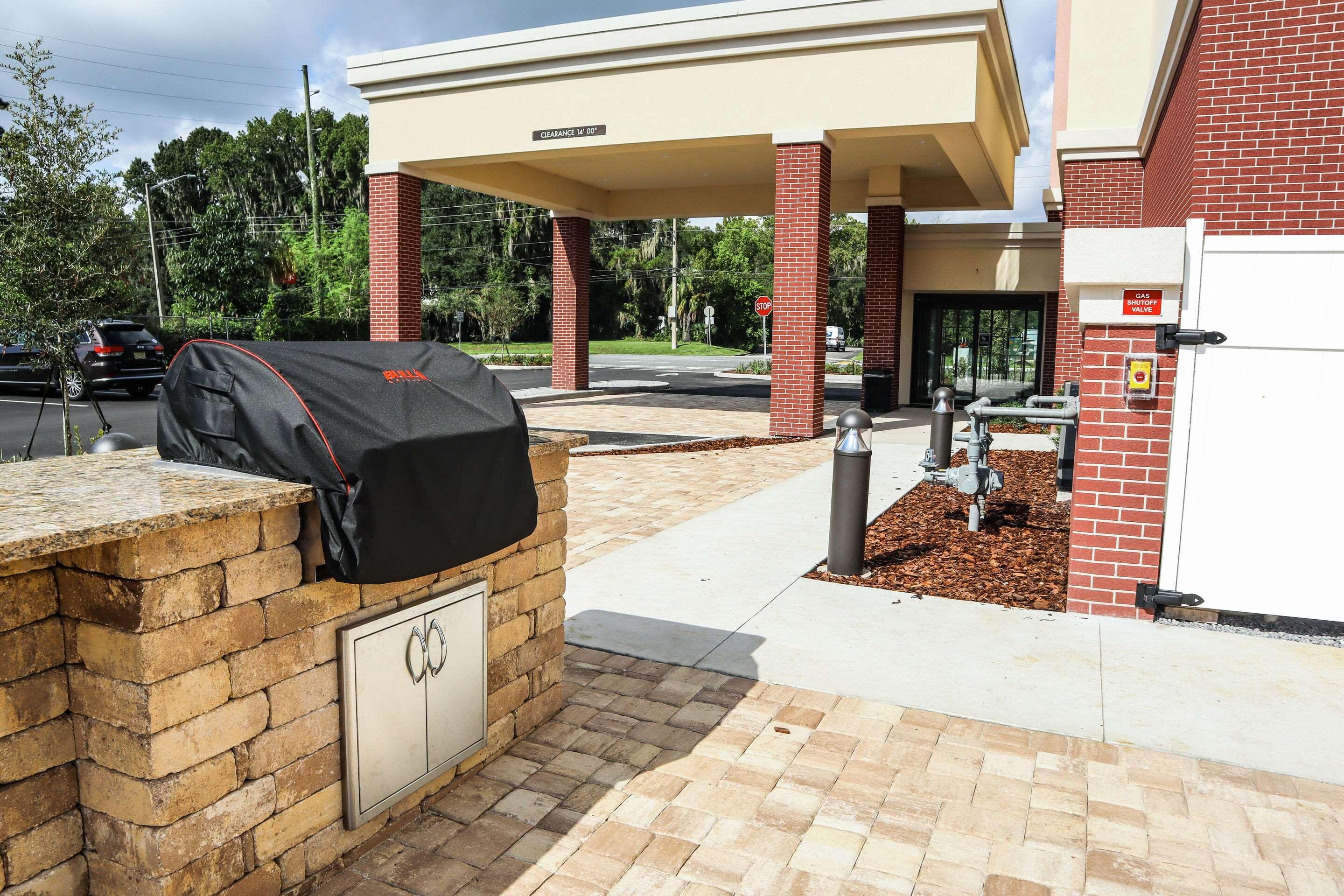 Comfort Suites Gainesville Near University Exteriör bild