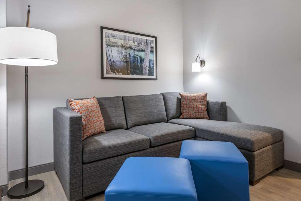 Comfort Suites Gainesville Near University Rum bild